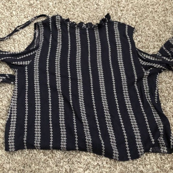 Fab’ Rik long sleeve cold shoulder tie waist blouse top Bell Sleeve Size Large - Picture 3 of 10